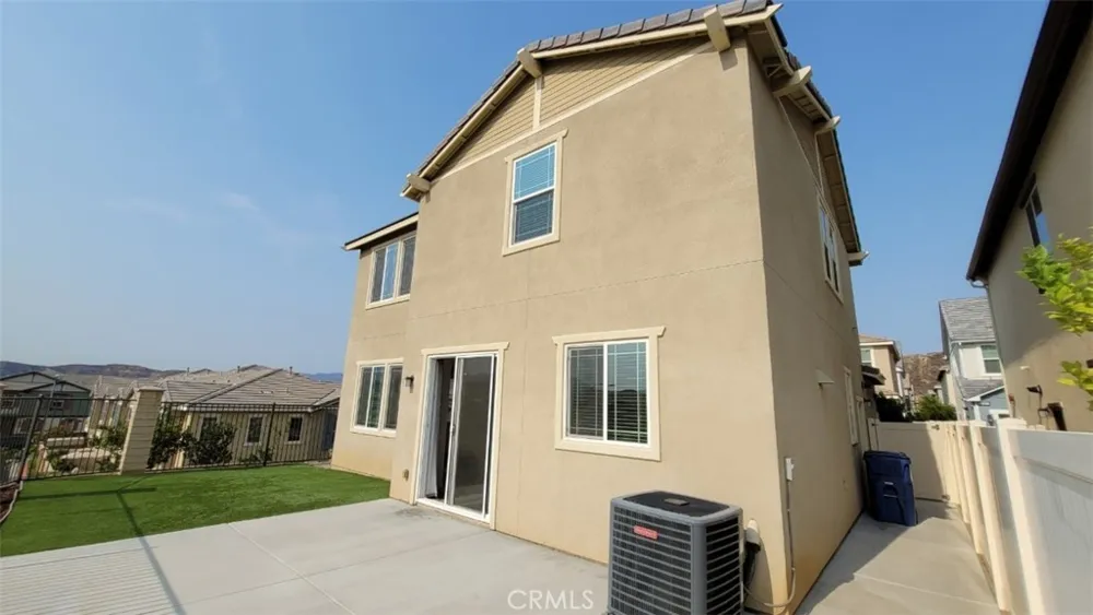 22056 Windham Way Saugus, CA 91350