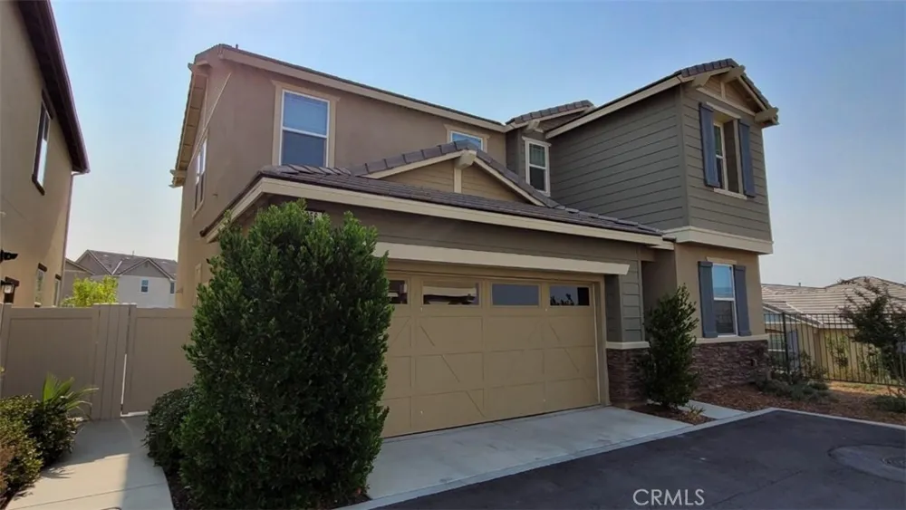 22056 Windham Way Saugus, CA 91350