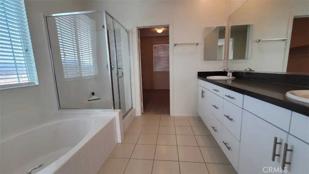 22056 Windham Way Saugus, CA 91350
