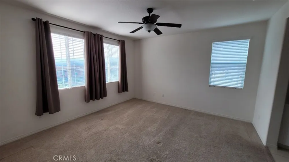 22056 Windham Way Saugus, CA 91350