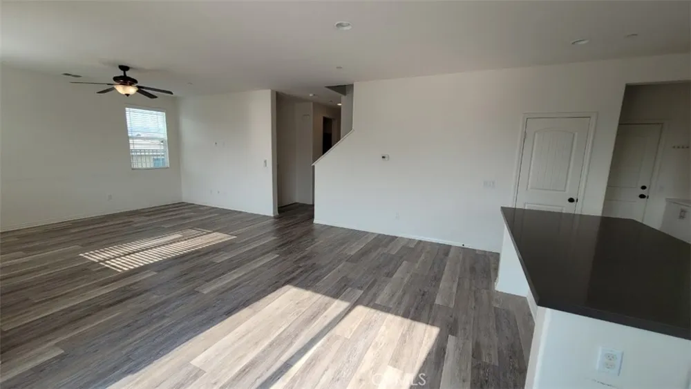 22056 Windham Way Saugus, CA 91350