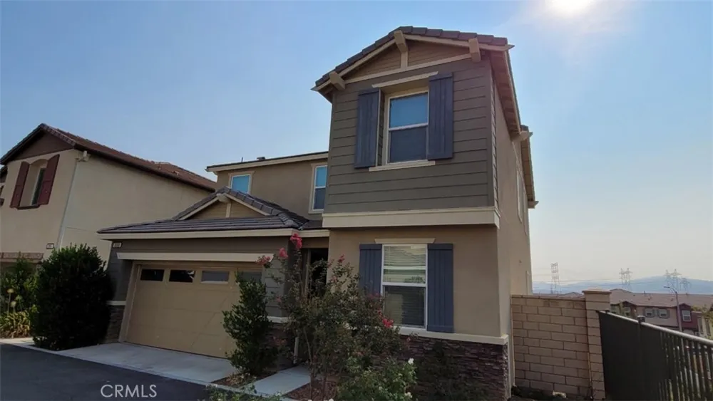 22056 Windham Way Saugus, CA 91350