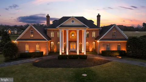 505 POND VIEW