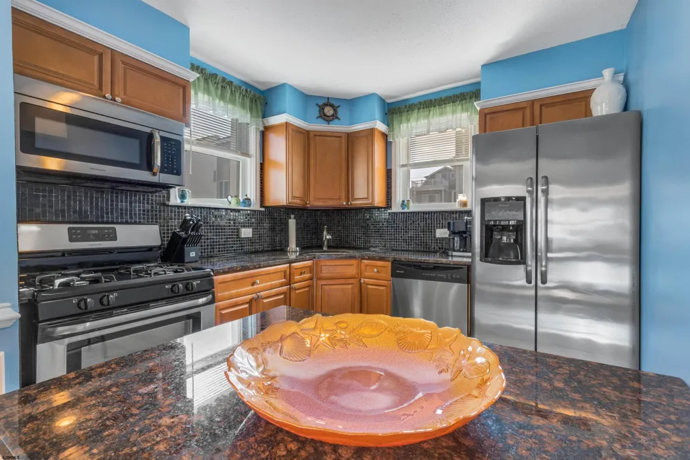 26 S 32nd Ave Longport, NJ 08403
