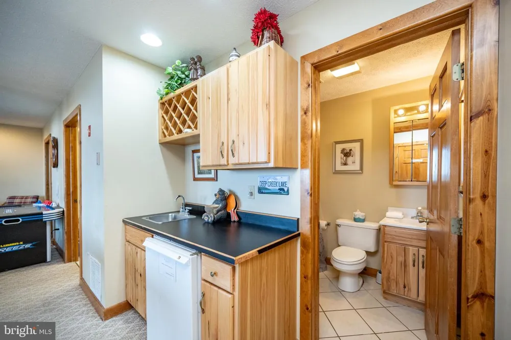 110 HIGHLINE DRIVE Mc Henry, MD 21541