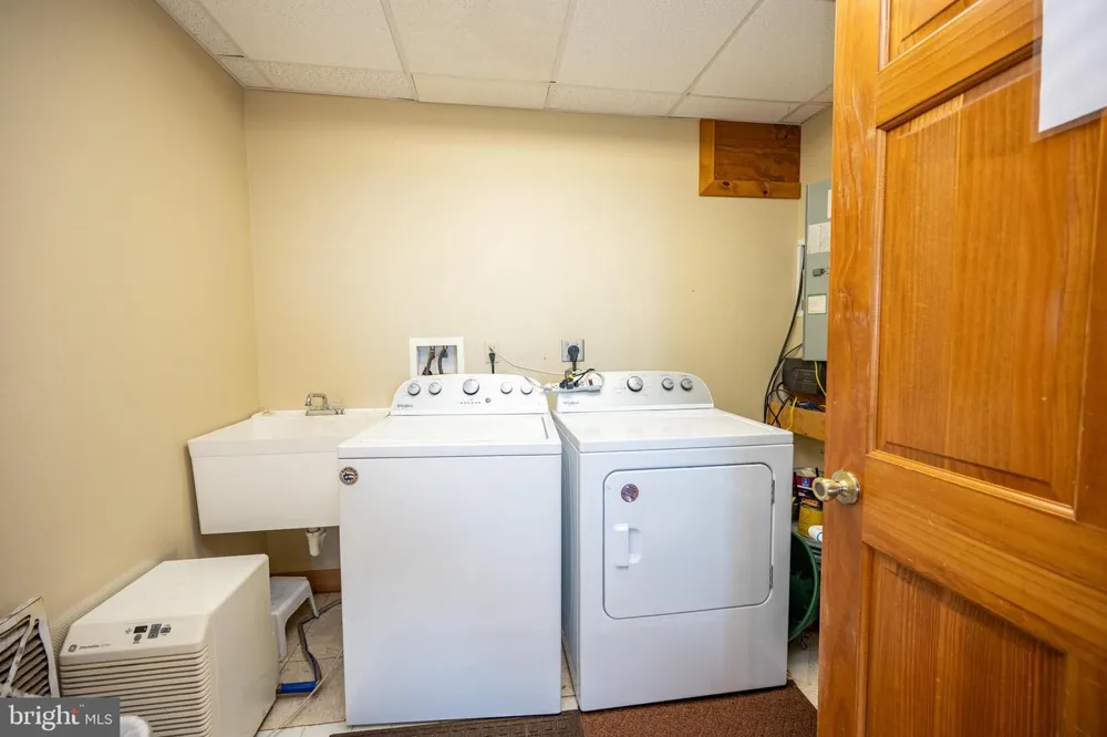 110 HIGHLINE DRIVE Mc Henry, MD 21541