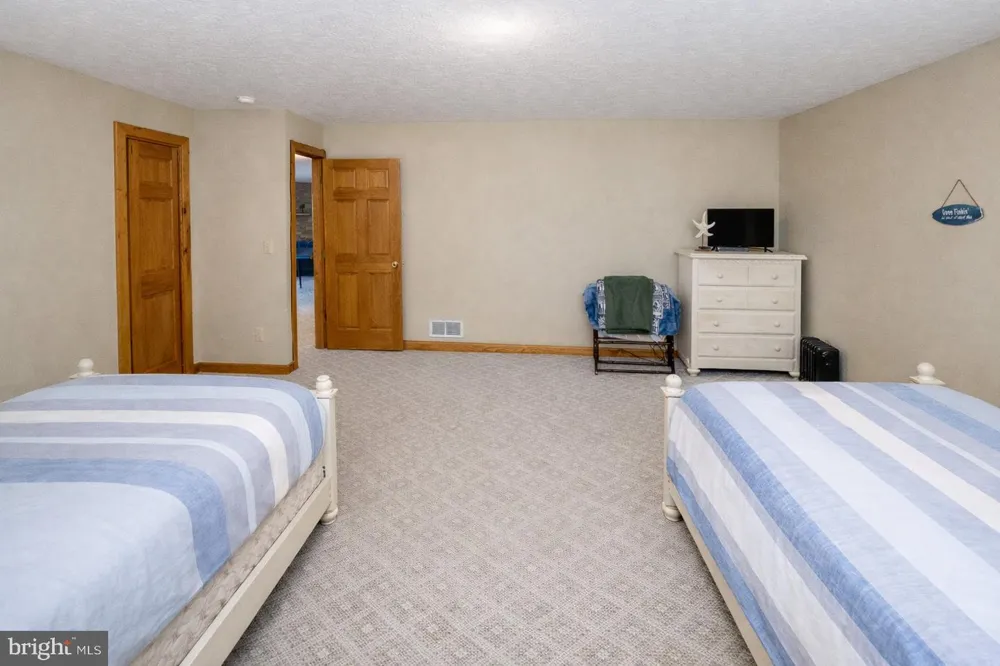 110 HIGHLINE DRIVE Mc Henry, MD 21541