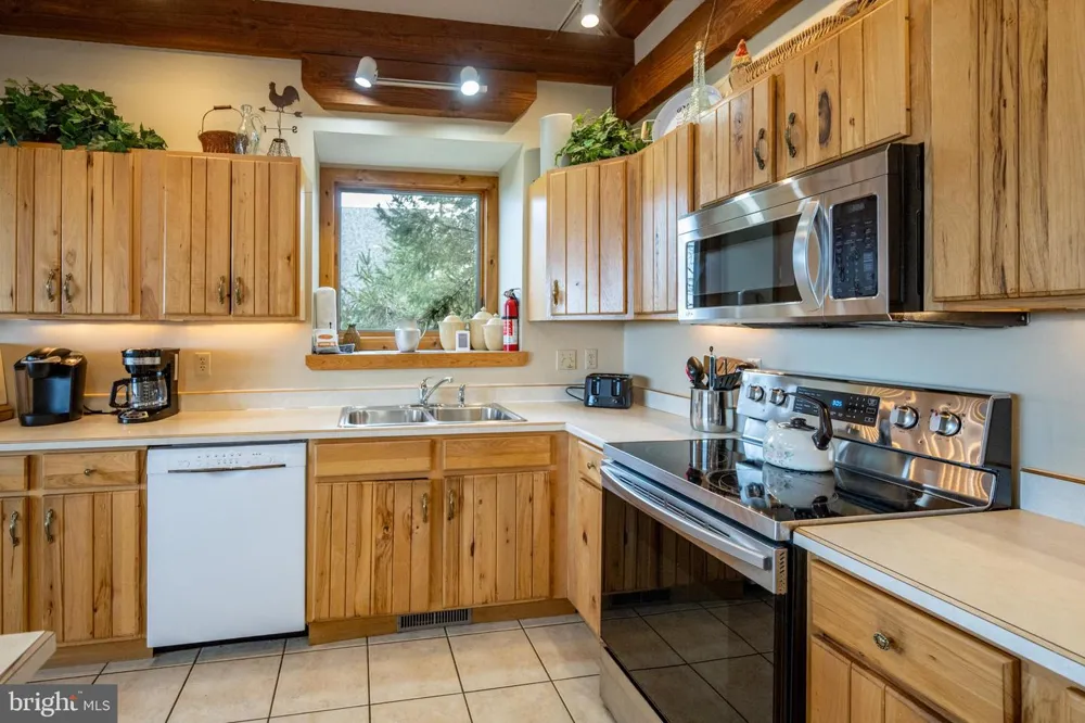 110 HIGHLINE DRIVE Mc Henry, MD 21541