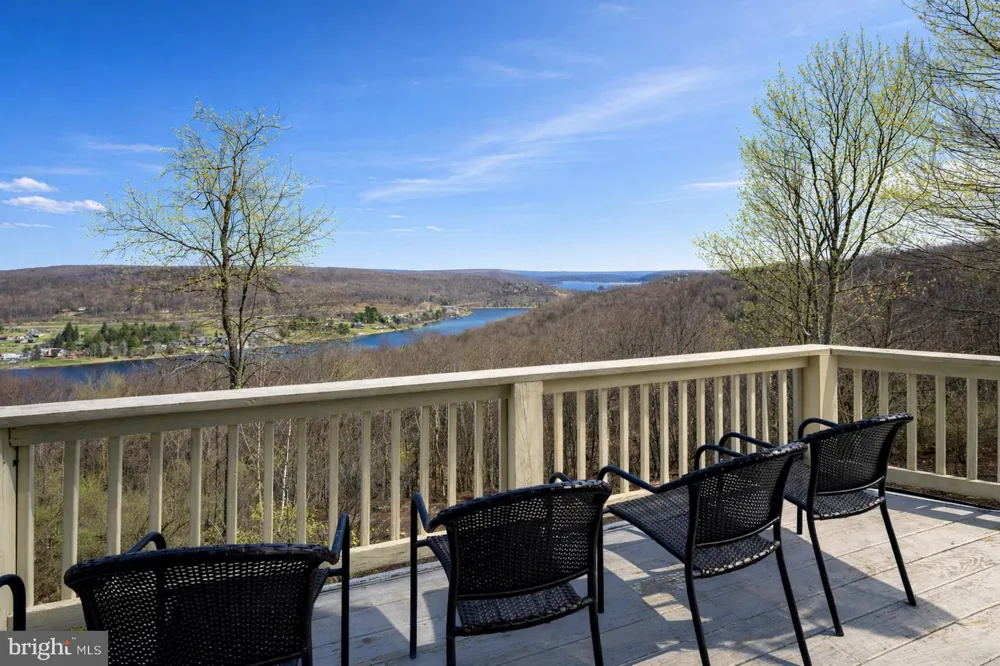 110 HIGHLINE DRIVE Mc Henry, MD 21541