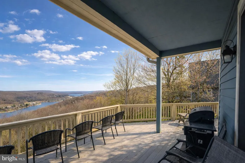 110 HIGHLINE DRIVE Mc Henry, MD 21541