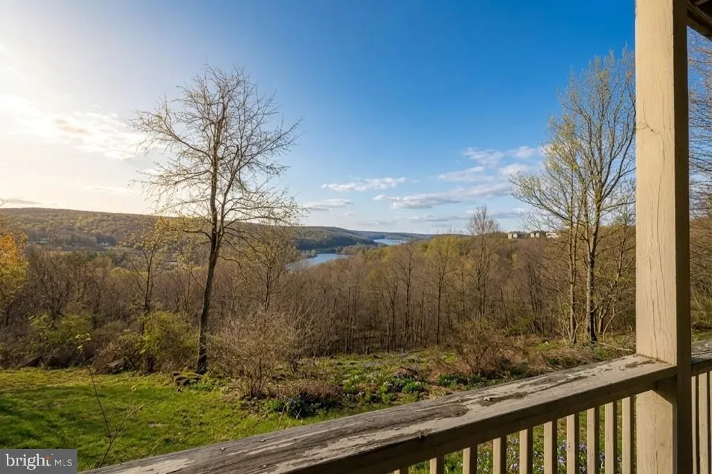110 HIGHLINE DRIVE Mc Henry, MD 21541