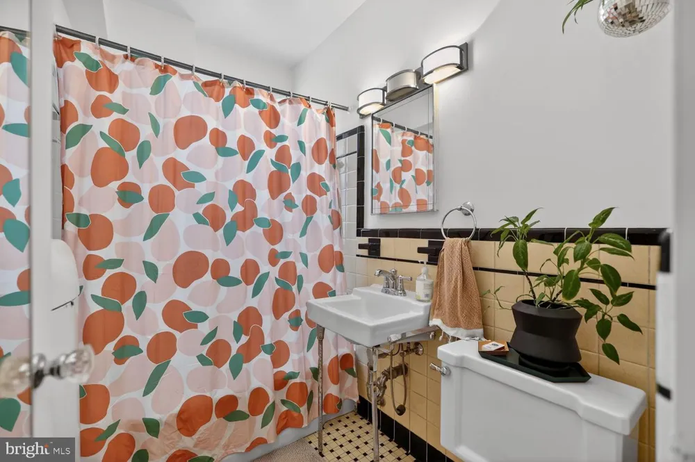1 SCOTT CIRCLE NW #106 Washington, DC 20036