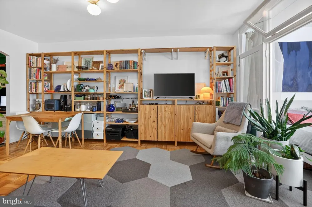 1 SCOTT CIRCLE NW #106 Washington, DC 20036