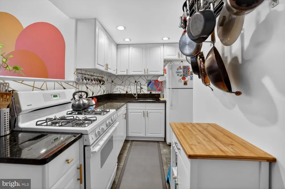1 SCOTT CIRCLE NW #106 Washington, DC 20036
