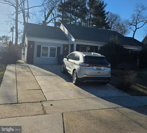11 EDDINGTON LANE