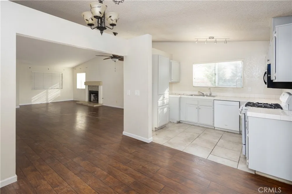 545 E Santa Cruz Court Santa Maria, CA 93455