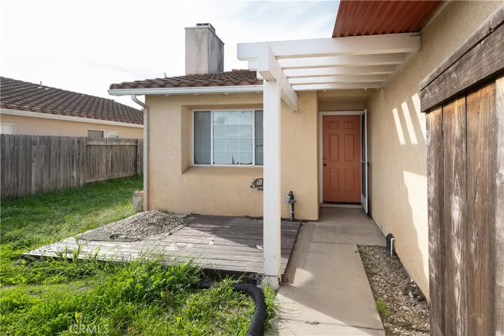 545 E Santa Cruz Court Santa Maria, CA 93455