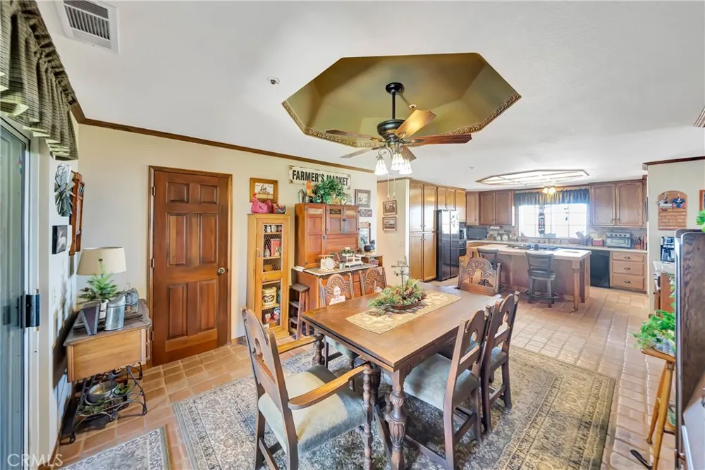 11720 Honeybee Lane Juniper Hills, CA 93543