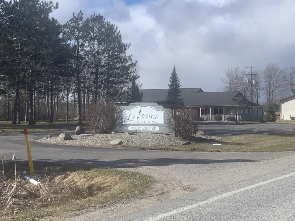 67 Fairfield Gladwin, MI 48624