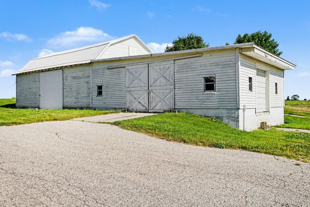 6629 Branch Road Benton Harbor, MI 49022