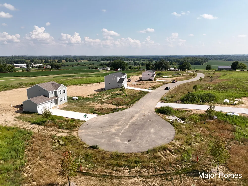 6 High Ridge Court Freeport, MI 49325