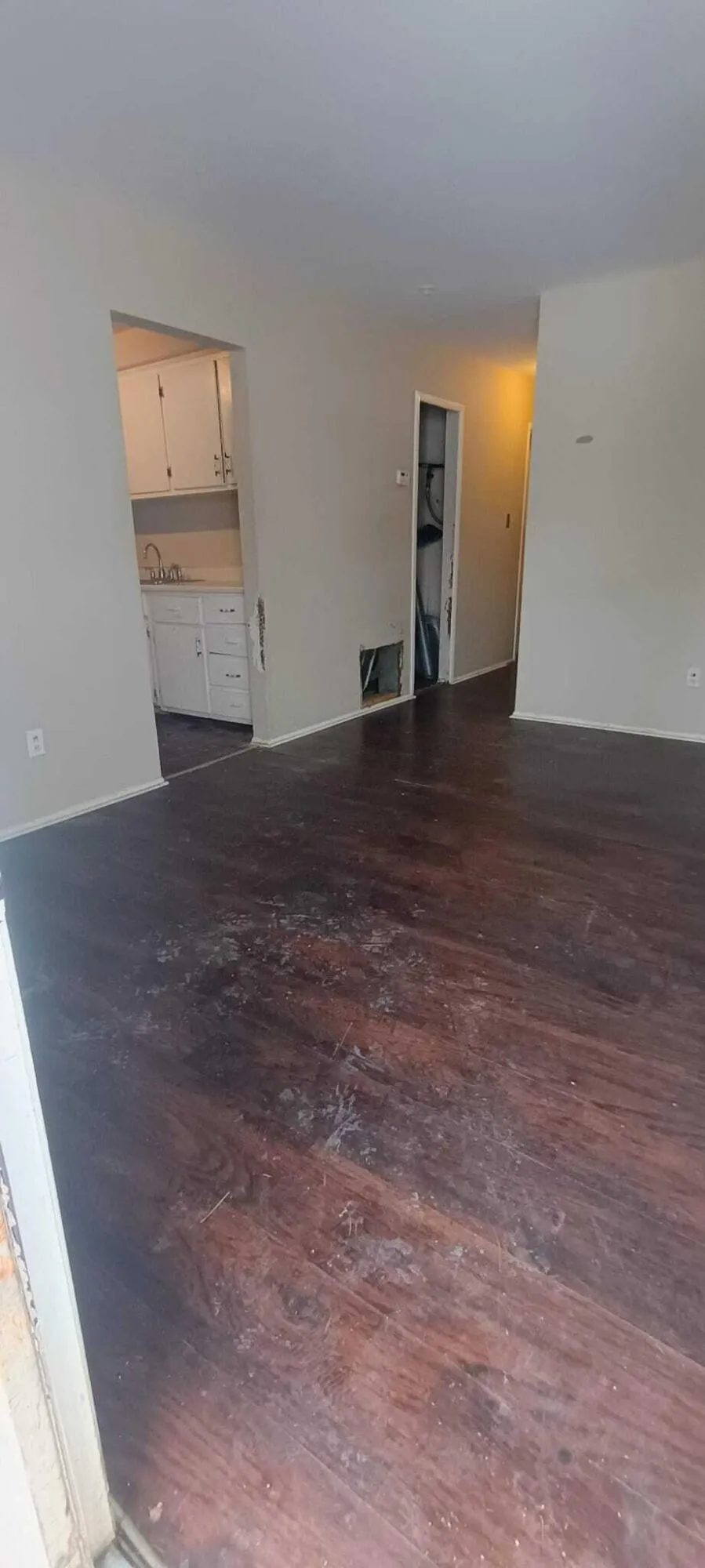 6121 Plainview Avenue Detroit, MI 48228