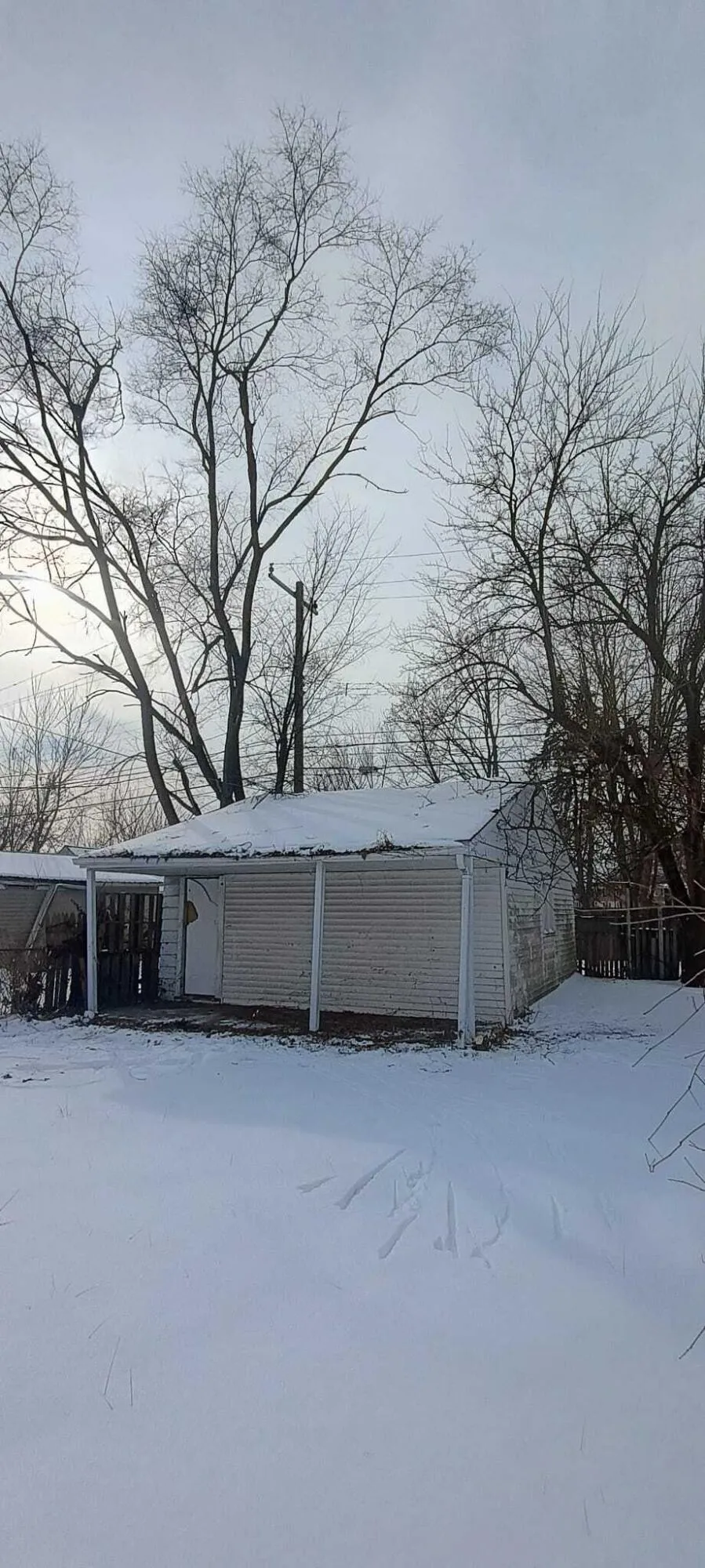 6121 Plainview Avenue Detroit, MI 48228