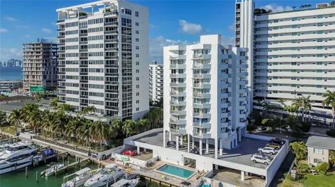 7933 West Dr #1025