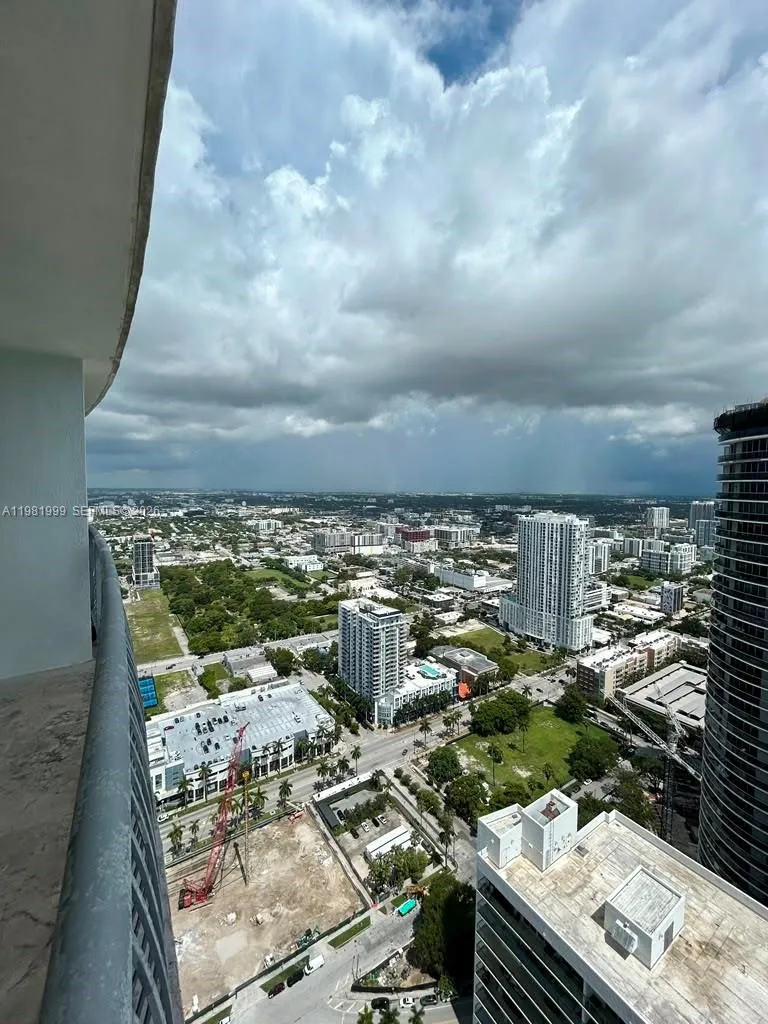1750 Bayshore Dr #5307 Miami, FL 33132