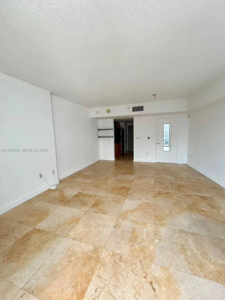 1750 Bayshore Dr #5307 Miami, FL 33132