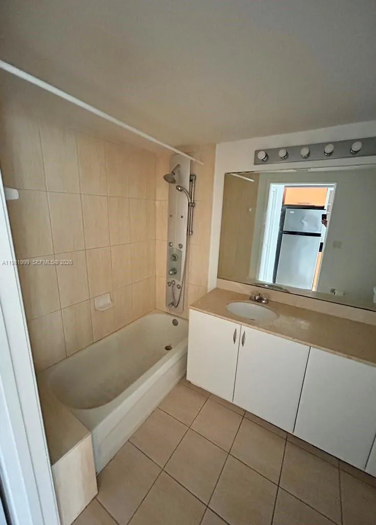 1750 Bayshore Dr #5307 Miami, FL 33132