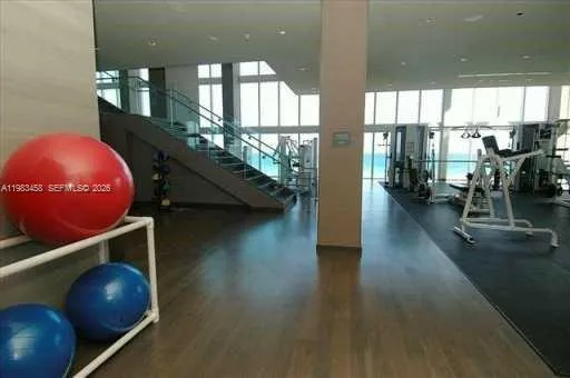 1830 S Ocean Dr #4006 Hallandale Beach, FL 33009