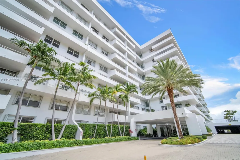 199 Ocean Lane Dr #1009 Key Biscayne, FL 33149