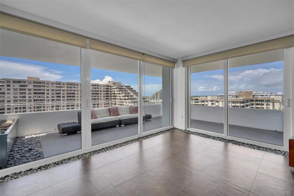 199 Ocean Lane Dr #1009 Key Biscayne, FL 33149