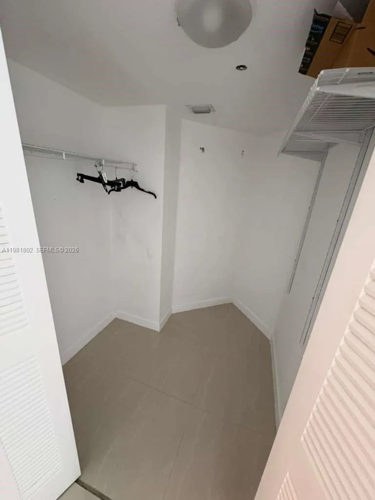 3300 NE 191st St #801 Aventura, FL 33180