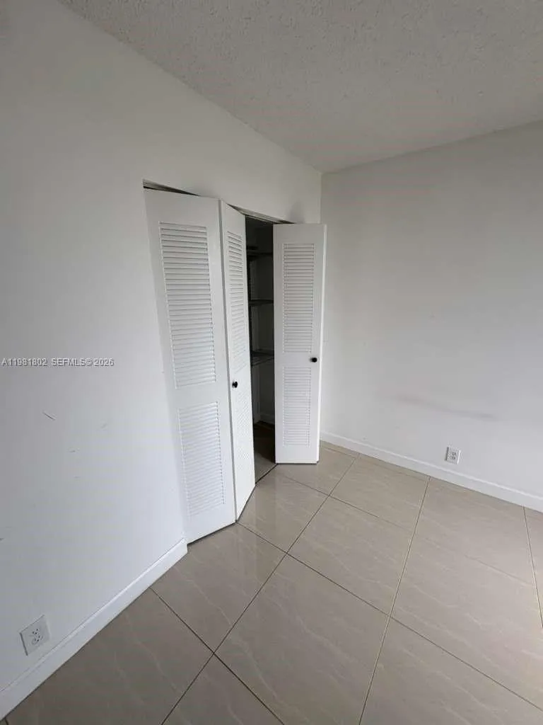 3300 NE 191st St #801 Aventura, FL 33180