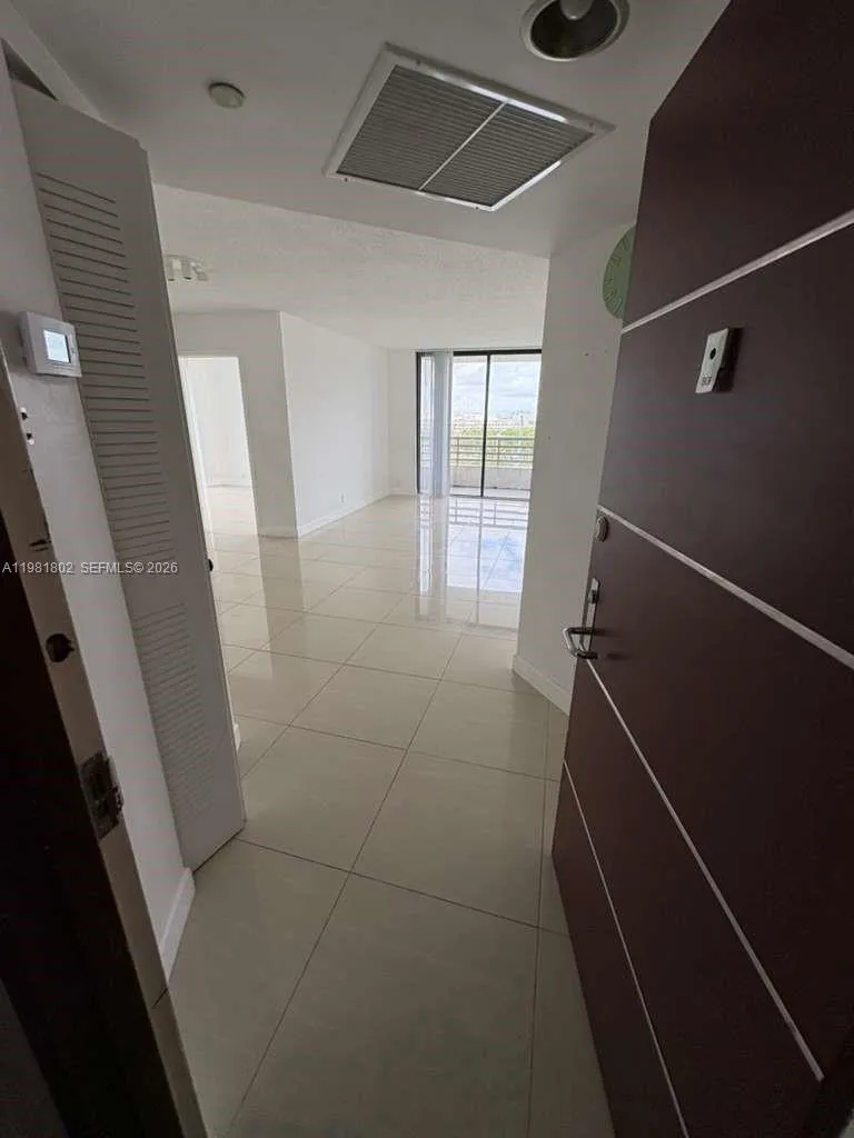 3300 NE 191st St #801 Aventura, FL 33180