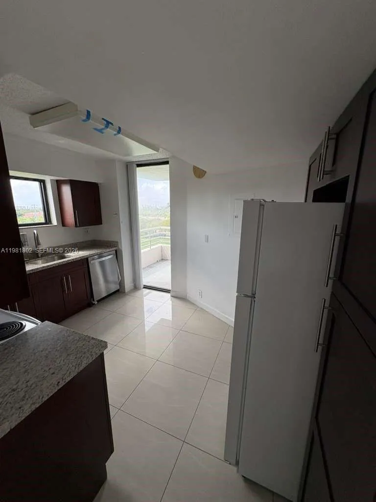 3300 NE 191st St #801 Aventura, FL 33180