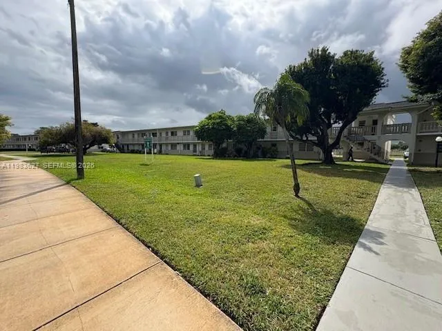 70 NE 202nd Ter #T12 Miami Gardens, FL 33179