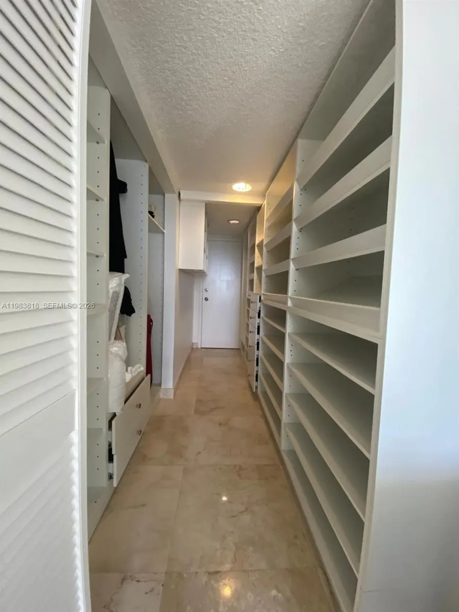 11111 Biscayne Blvd #8F Miami, FL 33181