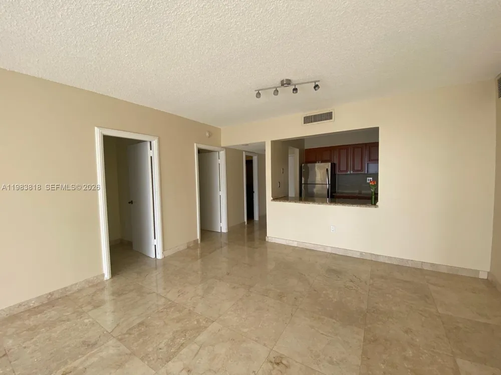 11111 Biscayne Blvd #8F Miami, FL 33181