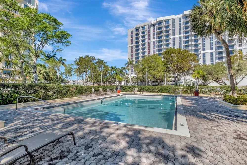 11111 Biscayne Blvd #8F Miami, FL 33181