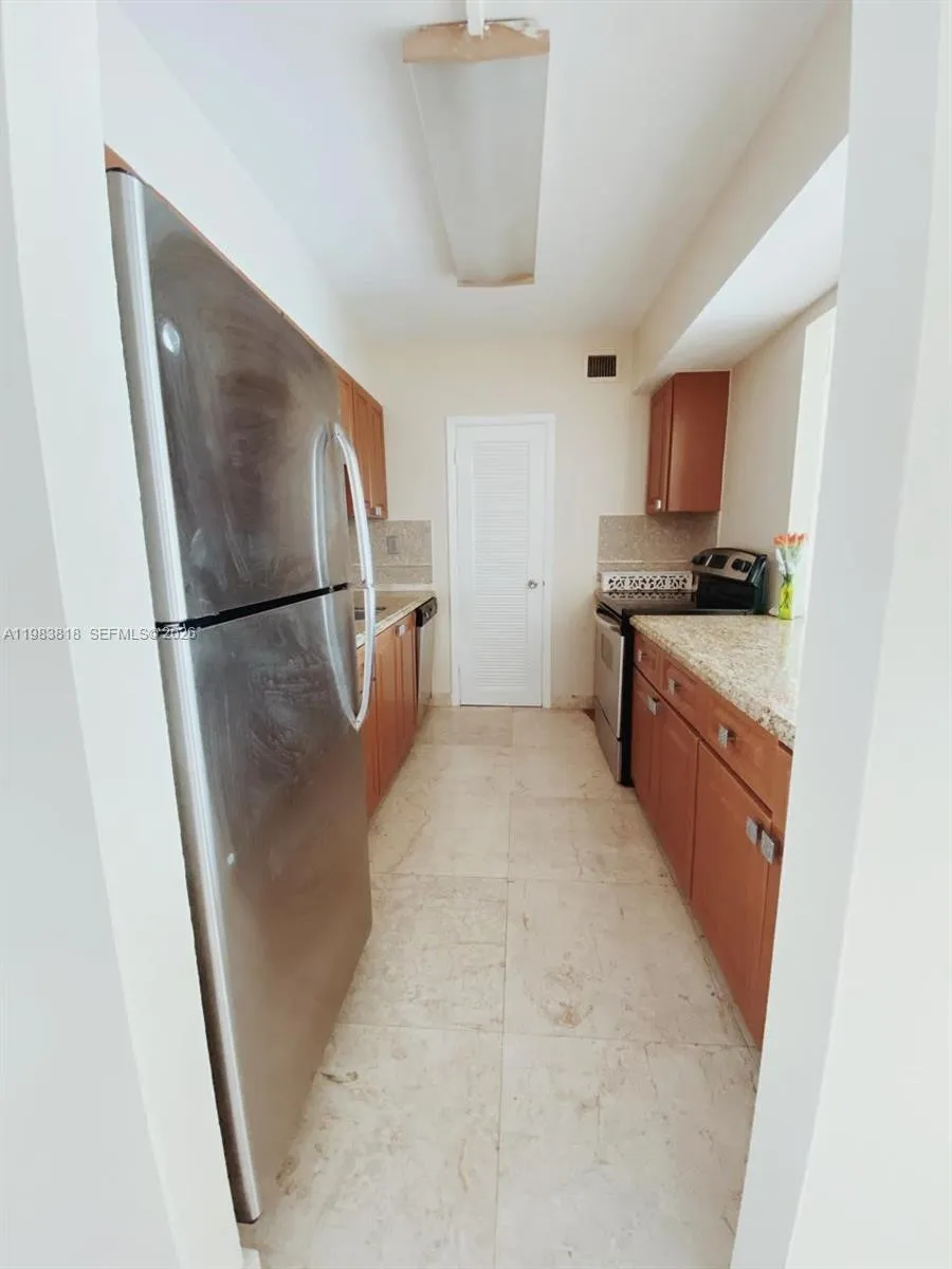 11111 Biscayne Blvd #8F Miami, FL 33181