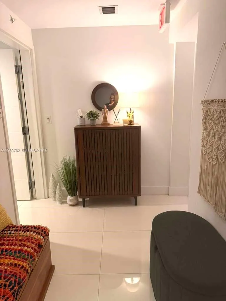 16385 BISCAYNE BLVD #303 Sunny Isles Beach, FL 33160