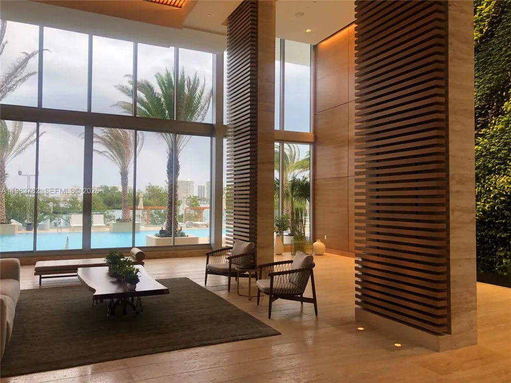 16385 BISCAYNE BLVD #303 Sunny Isles Beach, FL 33160