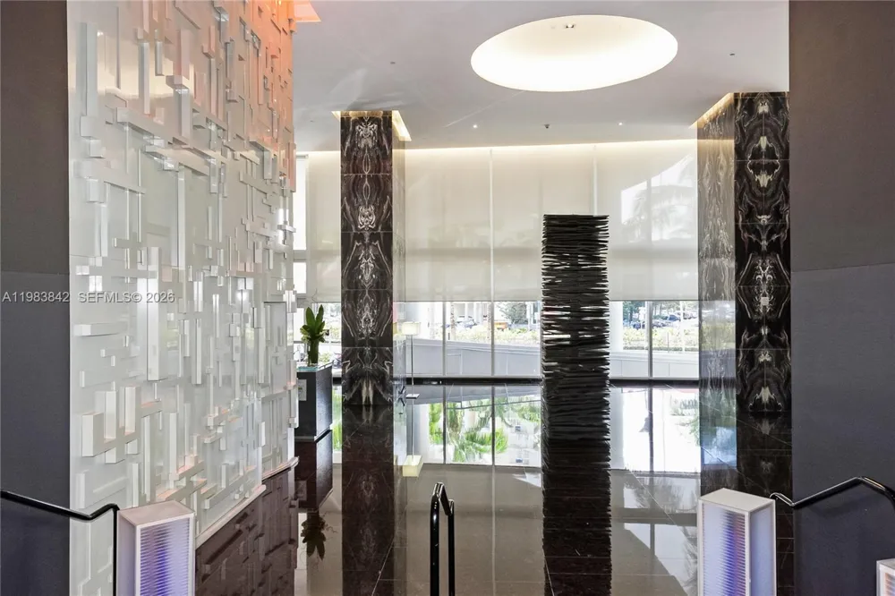 1800 S Ocean Dr #909 Hallandale Beach, FL 33009