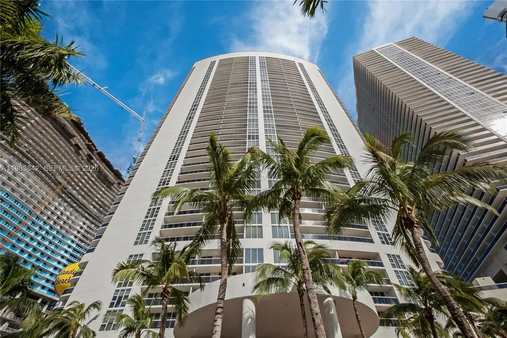 1800 S Ocean Dr #909 Hallandale Beach, FL 33009