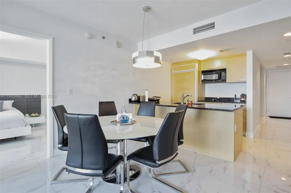 1800 S Ocean Dr #909 Hallandale Beach, FL 33009