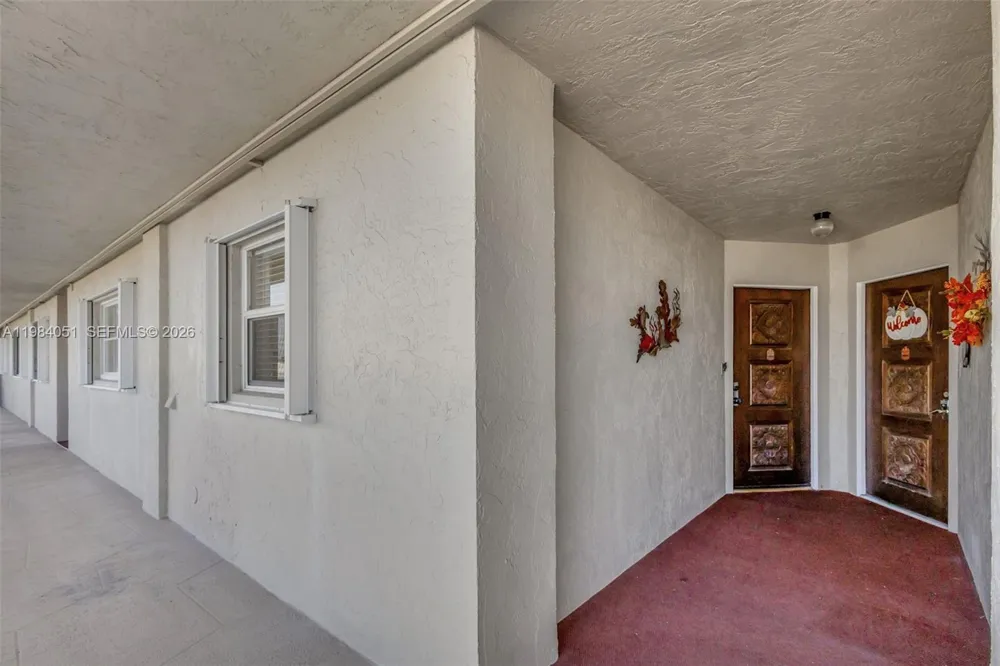 801 Lake Shore Dr #403 Lake Park, FL 33403