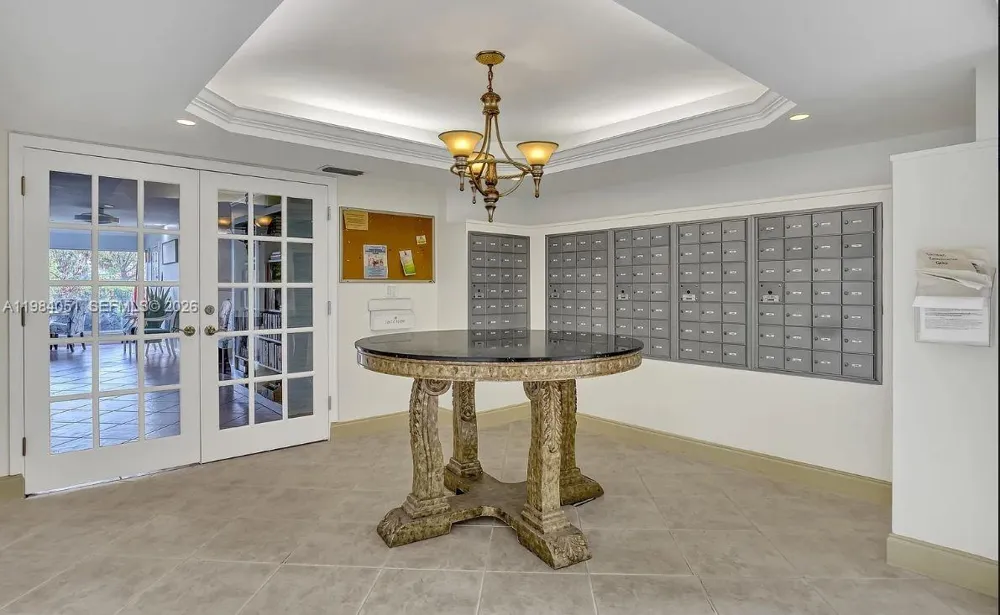 801 Lake Shore Dr #403 Lake Park, FL 33403